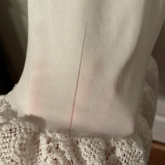 Eikosi Cream Slip MED/LG USED - Picture 3 of 4
